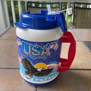 Patriotic Eagle Whirley Green Plastic Insulated Jug Jumbo Travel Mug 64 oz Straw